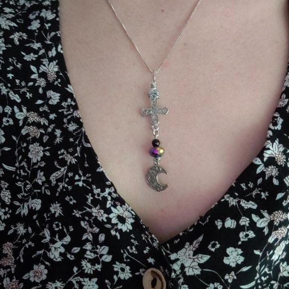 Occult upside down cross with moon Necklace - Picture 2 of 3